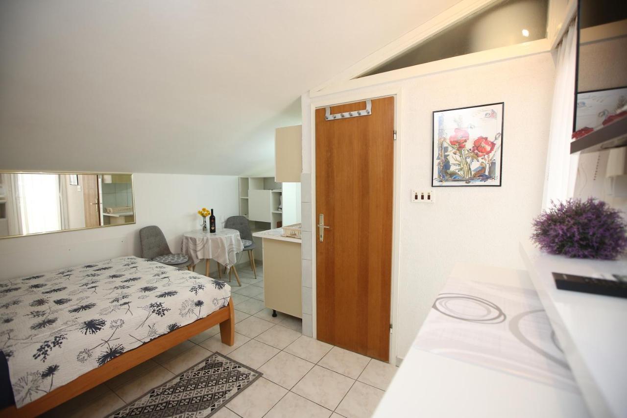 Stela Apartments Zablaće Exteriör bild