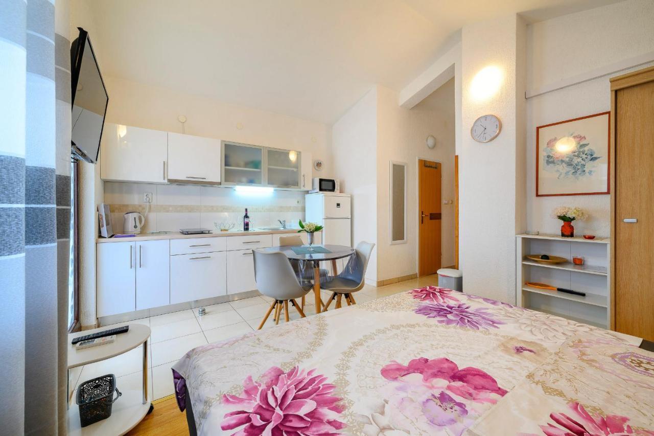 Stela Apartments Zablaće Exteriör bild